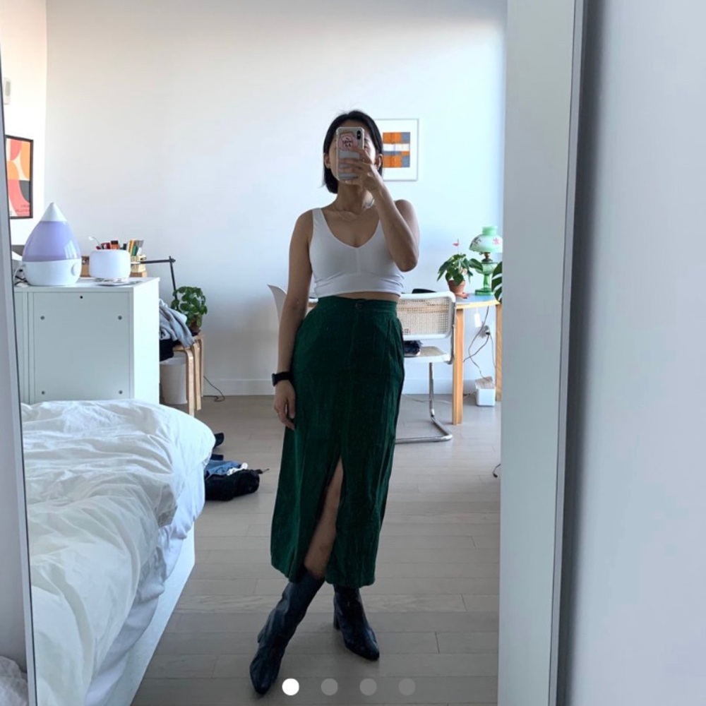 ✨RE-SALE EMERALD GREEN MIDI SKIRT✨